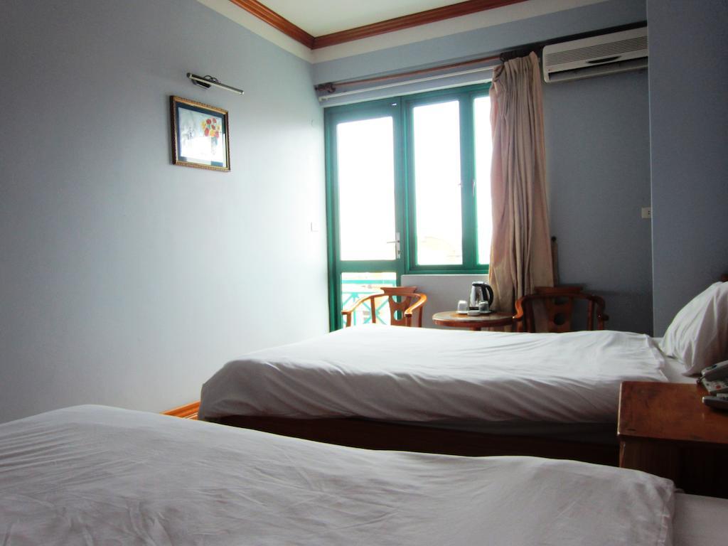Green Bay Hotell Ha Long Rom bilde